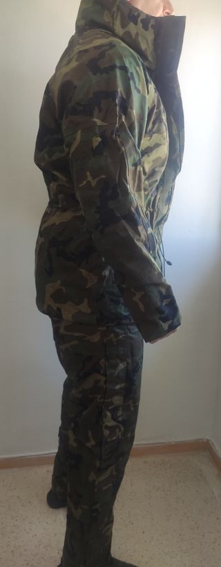 Pantalón y Chaquetón Intemperie Boscoso