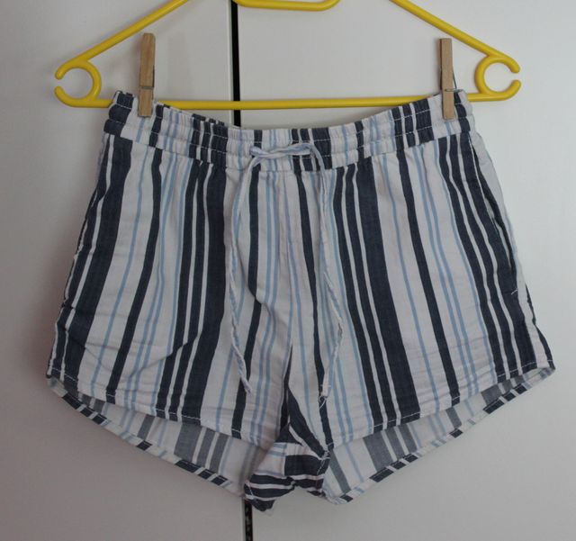 Shorts H&M rayas azules