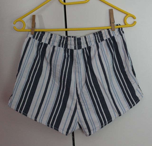 Shorts H&M rayas azules