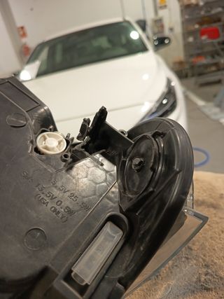 Faro BMW x2 