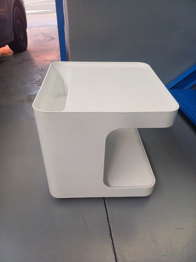 Mesa auxiliar vintage italiana años 70