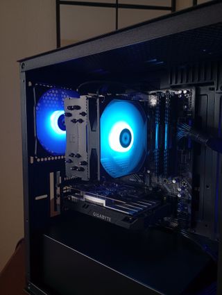 PC Gamer Ryzen 5 2600 + GTX 1650 con Windows 11