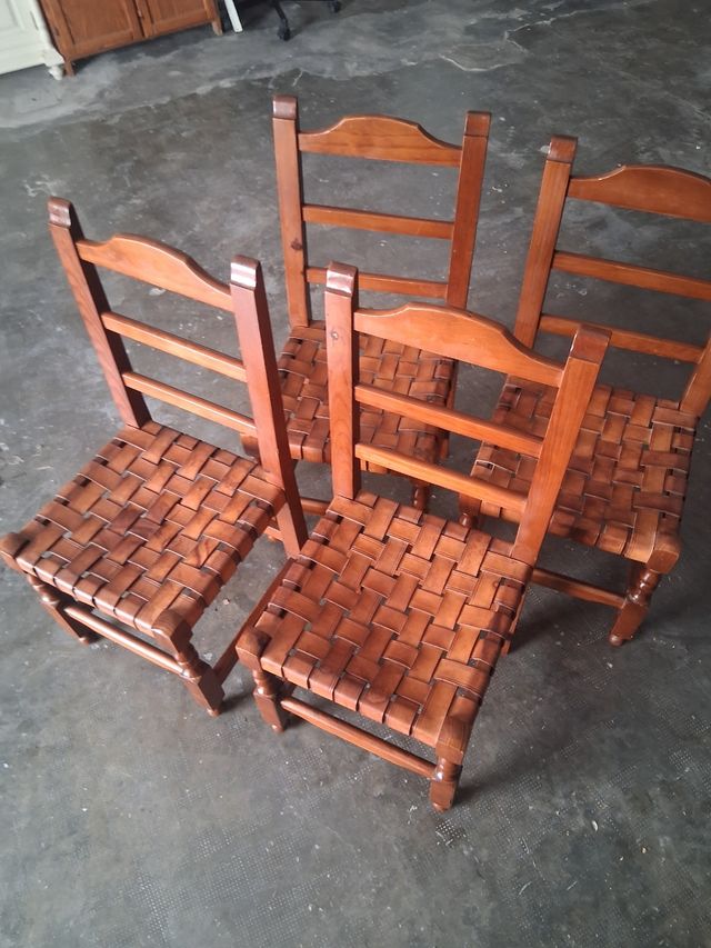 Seggiole Rustiche in Legno e Cuoio