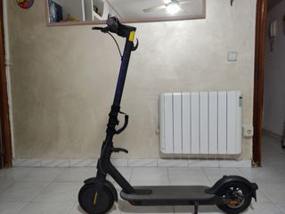 Patinete Eléctrico Xiaomi Essential
