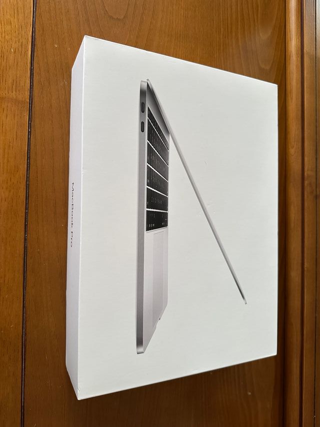 MacBook Pro 13 Plata, solo caja