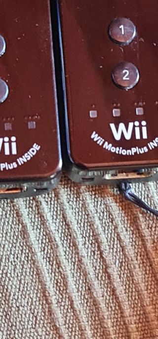 2 Mandos Wii Motion Plus Negros
