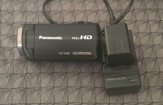 Panasonic HC-V180 Full HD Videocámara