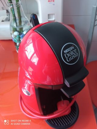 Cafetera Nescafé Dolce Gusto Roja