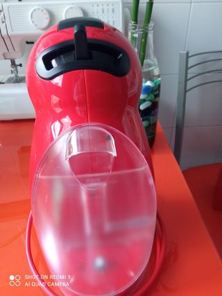 Cafetera Nescafé Dolce Gusto Roja