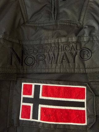 Abrigo Geographical Norway Negro con Capucha