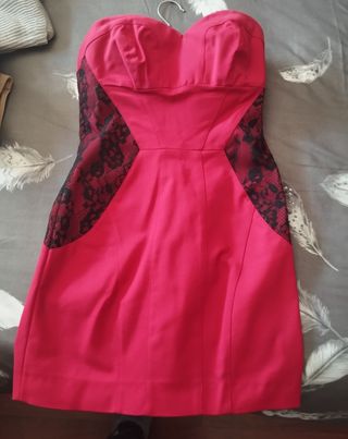 Vestido de fiesta rojo y negro