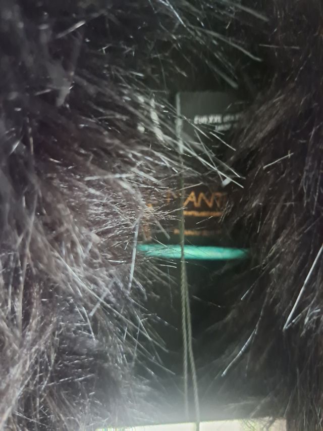 Abrigo Zara Negro Talla XL con Cuello Peludo