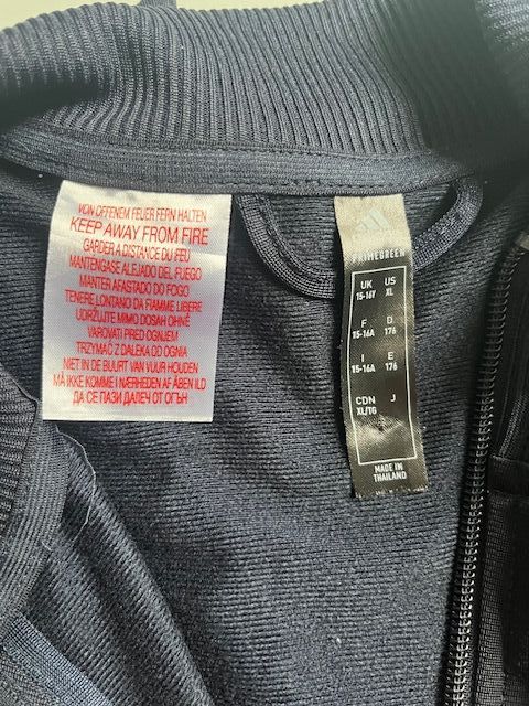 Chaquea Adidas Original azul .