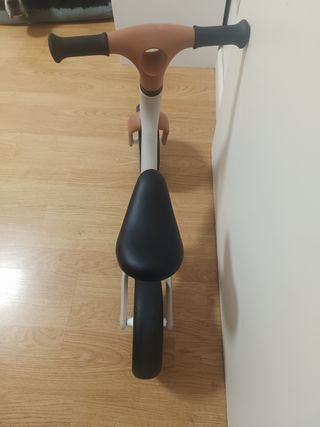 Bicicleta de equilibrio Kinderkraft