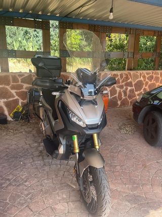 Moto Honda X-ADV 2021 Plata