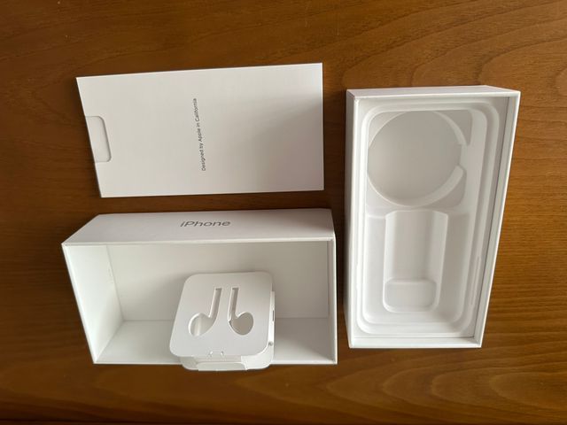 iPhone XS 64 GB Plata, solo caja