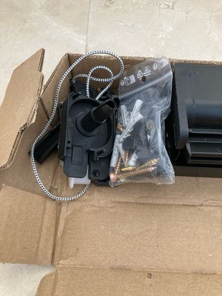 Mosquitera enrollable aluminio negro recortable