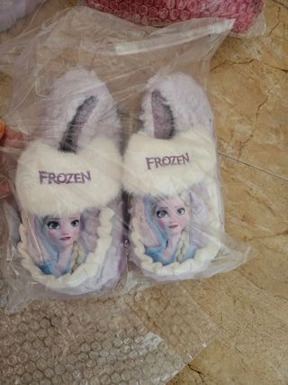Zapatillas Frozen Niña Talla 35/36
NUEVAS