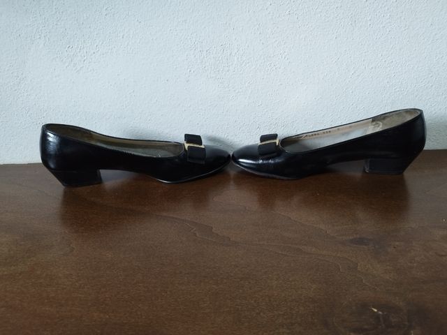 Scarpe décolleté nere Salvatore Ferragamo