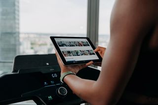 Cinta Correr Run500 Conectada Plegado Compacto 10 %