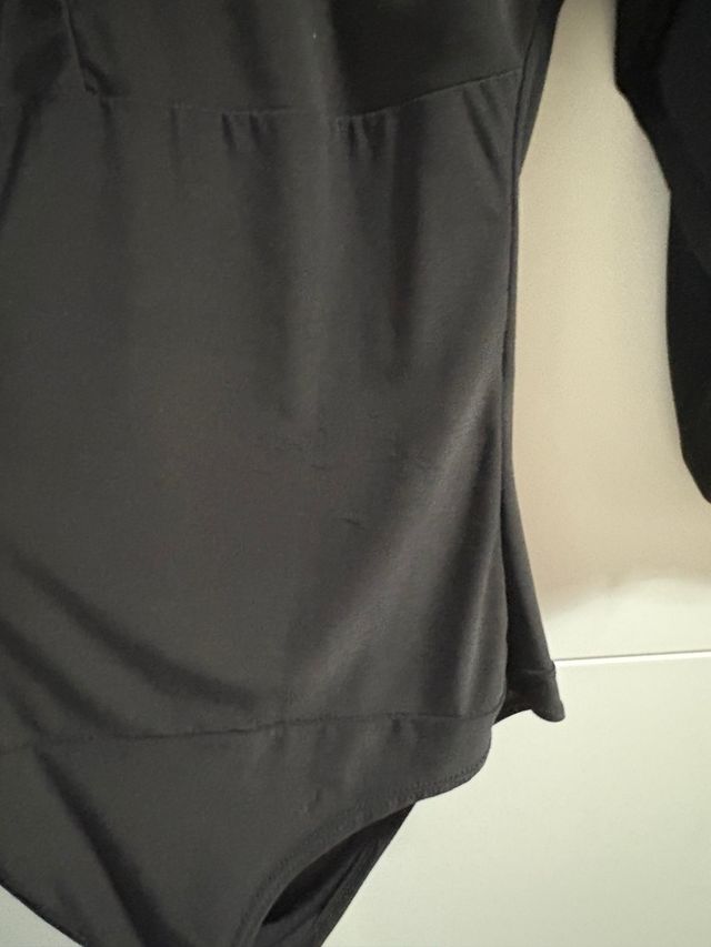 Blusa body nueva con transparencias