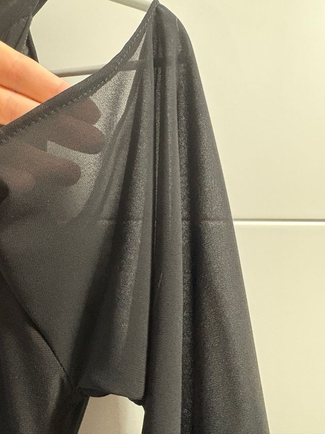 Blusa body nueva con transparencias