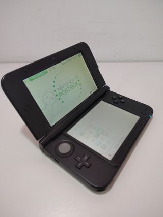 Nintendo 3DS XL Grigia/Nera con Caricatore+ SD 4GB
