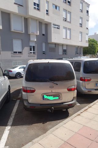Hyundai H-1 2001