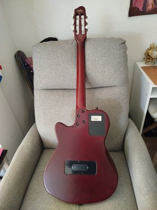Godin ACS Slim, midi, cuerdas nylon
