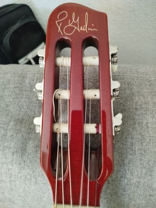Godin ACS Slim, midi, cuerdas nylon
