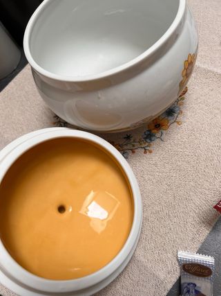 Biscottiera Thun Ceramica Bianca Gialla