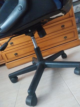 Silla Gaming Negra y Azul