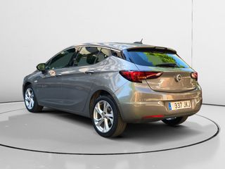Opel Astra Dynamic S&S