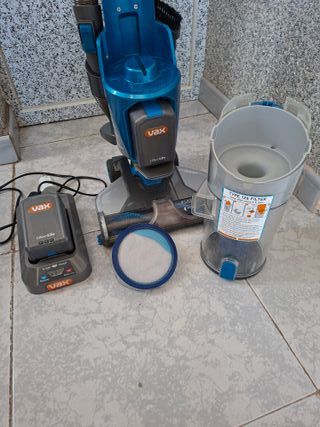 Vendo aspiradora vertical VAX Lithium Life