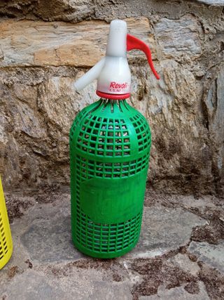 2 Sifones antiguos de gaseosa