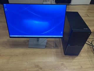 Dell XPS 8950 | i7-12700K | RTX 3060
 | 16 GB | 27»