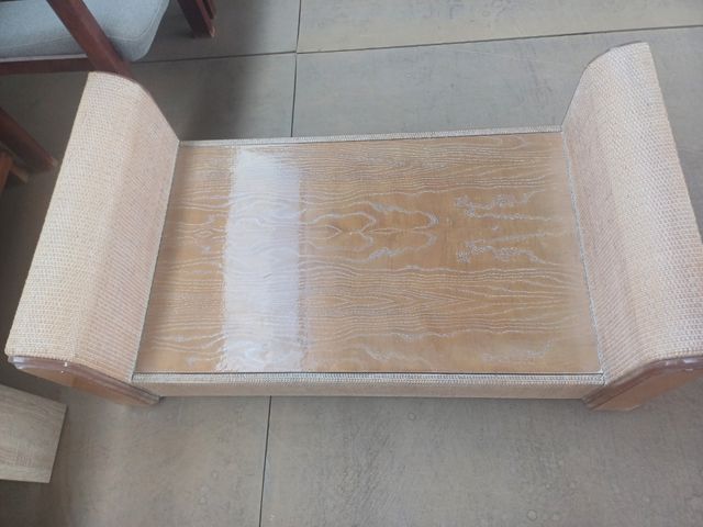 Mesa auxiliar o camita para mascotas