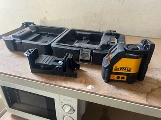 Medidor Láser Dewalt