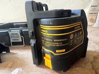 Medidor Láser Dewalt