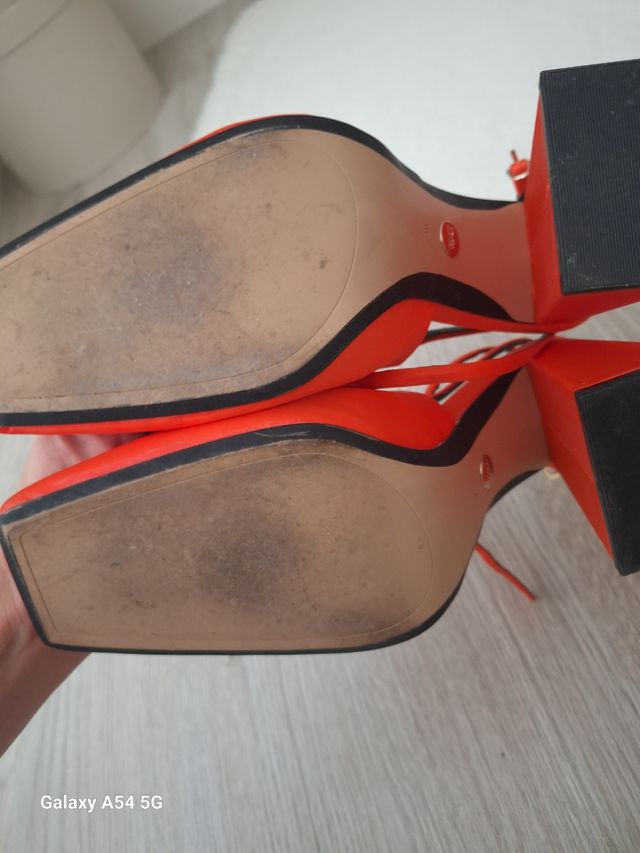 Sandalias Zara Naranja Tacon Bloque.