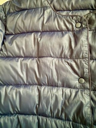 Chaqueta plumífero azul oscuro