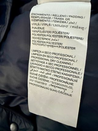 Chaqueta plumífero azul oscuro