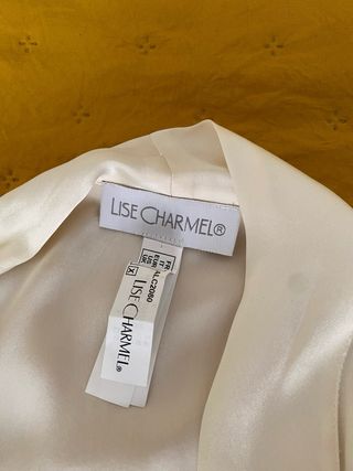 Lise Charmel Bata de Seda color Beige -champagne