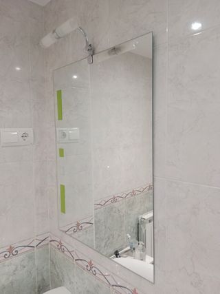 Espejo de baño moderno