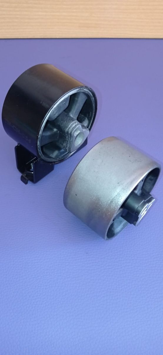 Soportes motor trasero/dlantero Chrysler Voyager. 