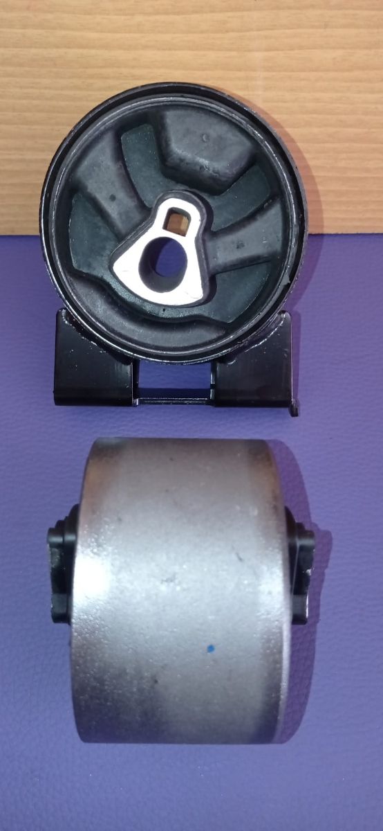 Soportes motor trasero/dlantero Chrysler Voyager. 