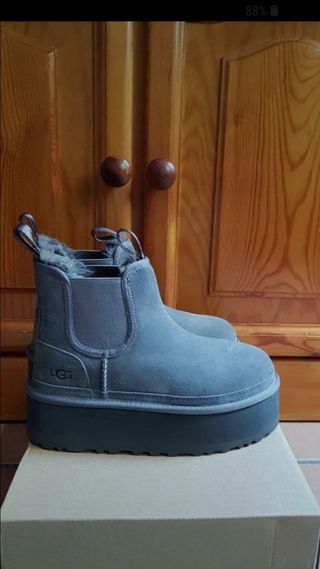 Botas UGG Chelsea Grises Nuevas