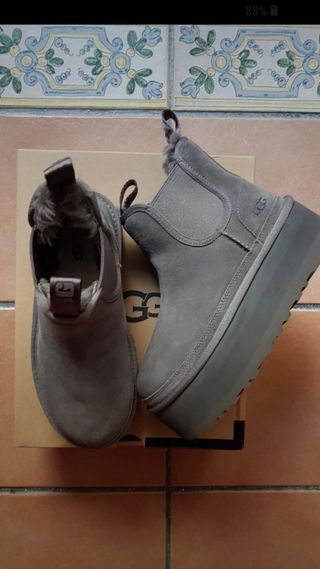 Botas UGG Chelsea Grises Nuevas