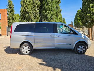 Mercedes-Benz Viano 2010