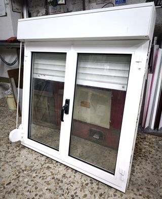 Ventana abatible aluminio 105,5 x 115,5 - Climalit